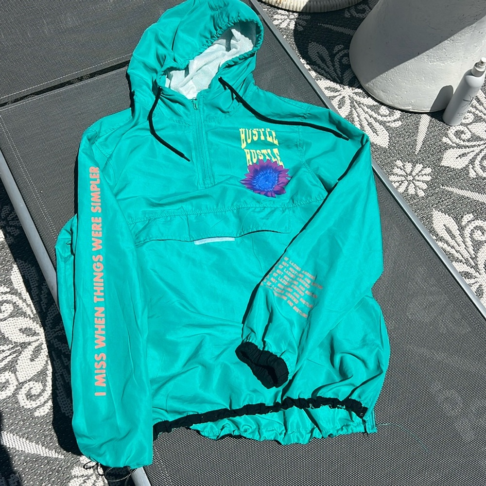 Brooklyn Cloth Windbreaker Pullover with Hoddie; men’s small